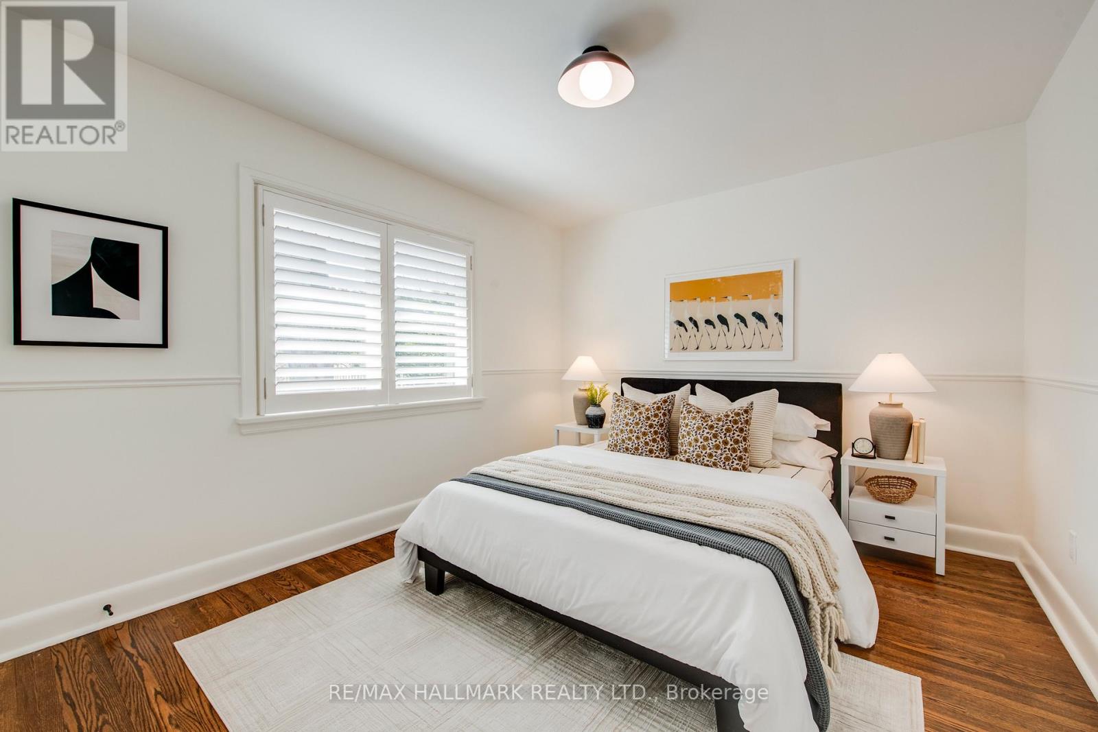 67 Saybrook Avenue, Toronto (Stonegate-Queensway), Ontario  M8Z 2V6 - Photo 11 - W12848814