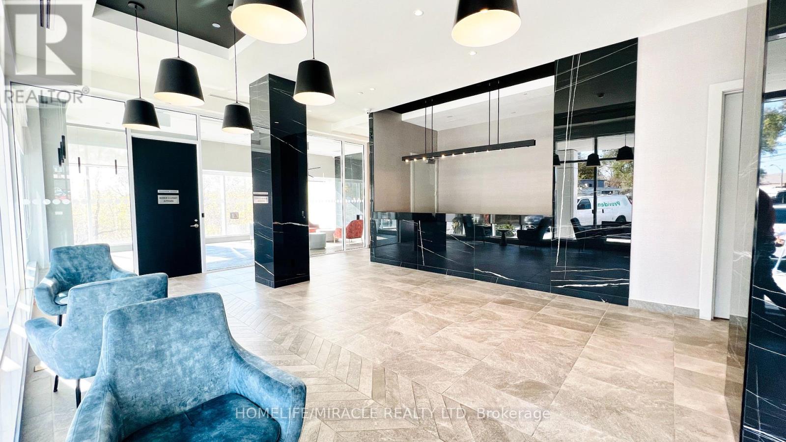 1005 - 10 Wilby Crescent, Toronto (Weston), Ontario  M9N 1E5 - Photo 7 - W12848862