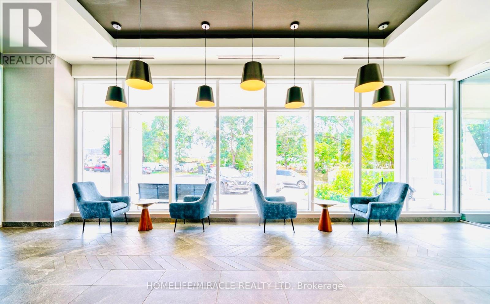 1005 - 10 Wilby Crescent, Toronto (Weston), Ontario  M9N 1E5 - Photo 8 - W12848862