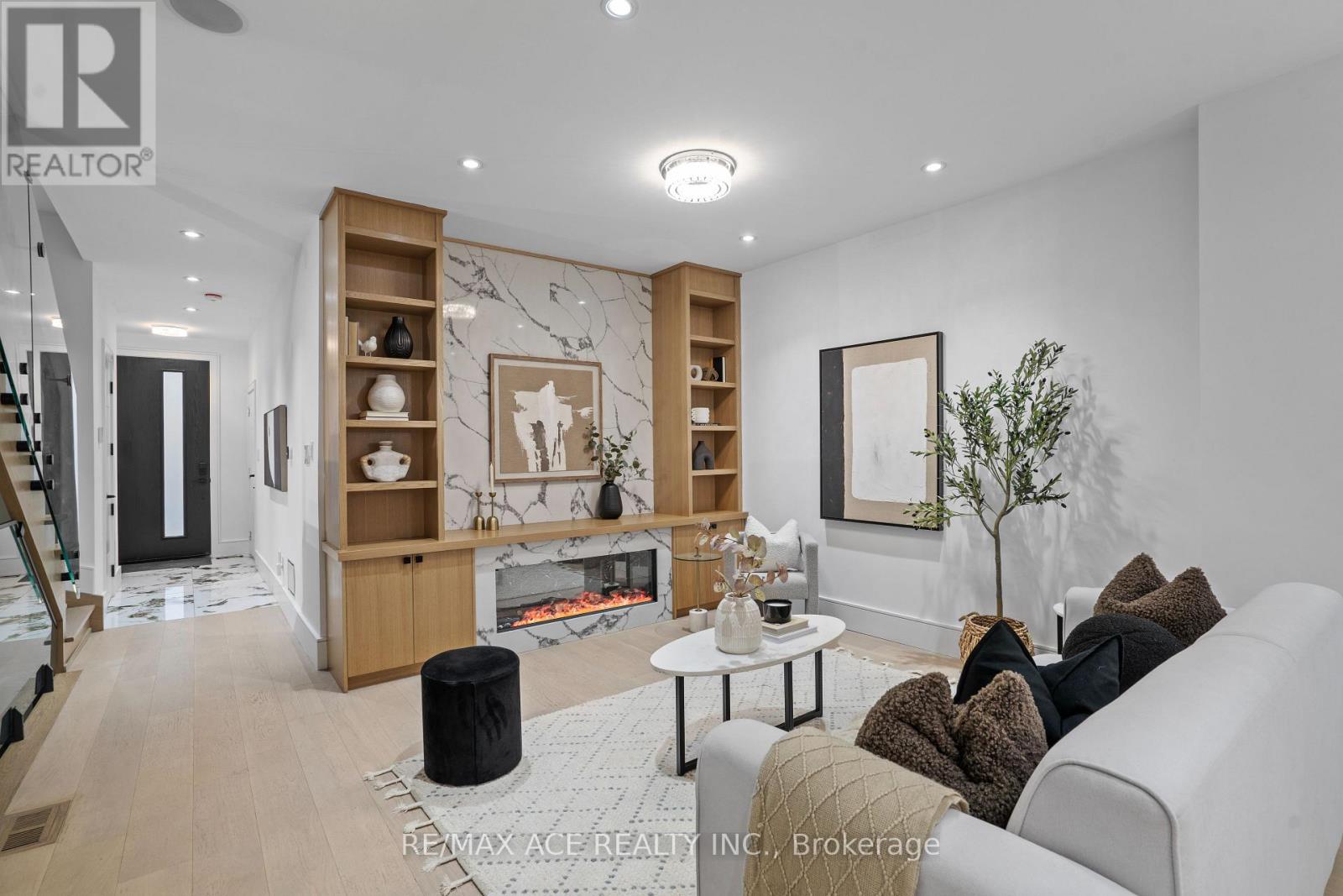 10a Benson Avenue, Mississauga, Ontario  L5H 2P2 - Photo 15 - W12848884