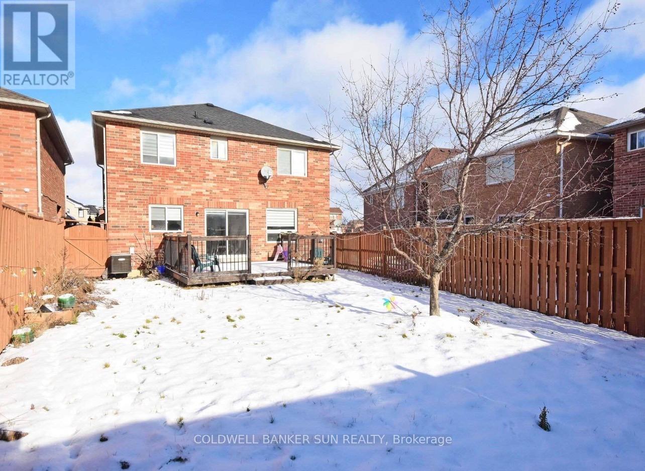 94 Crown Victoria Drive, Brampton, Ontario  L7A 3X6 - Photo 15 - W12848904