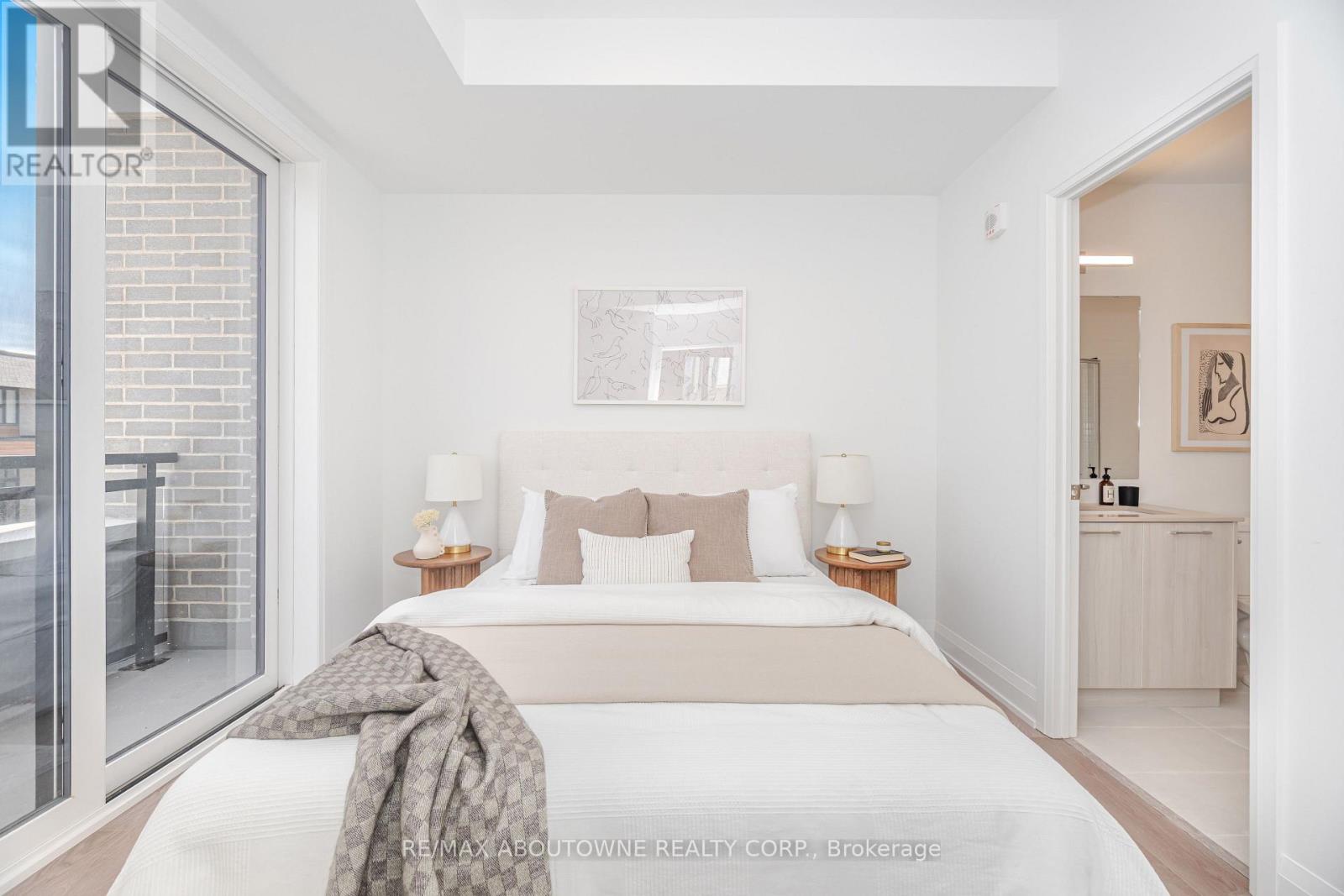 228 - 3250 Carding Mill Trail, Oakville, Ontario  L6M 5T3 - Photo 18 - W12848928