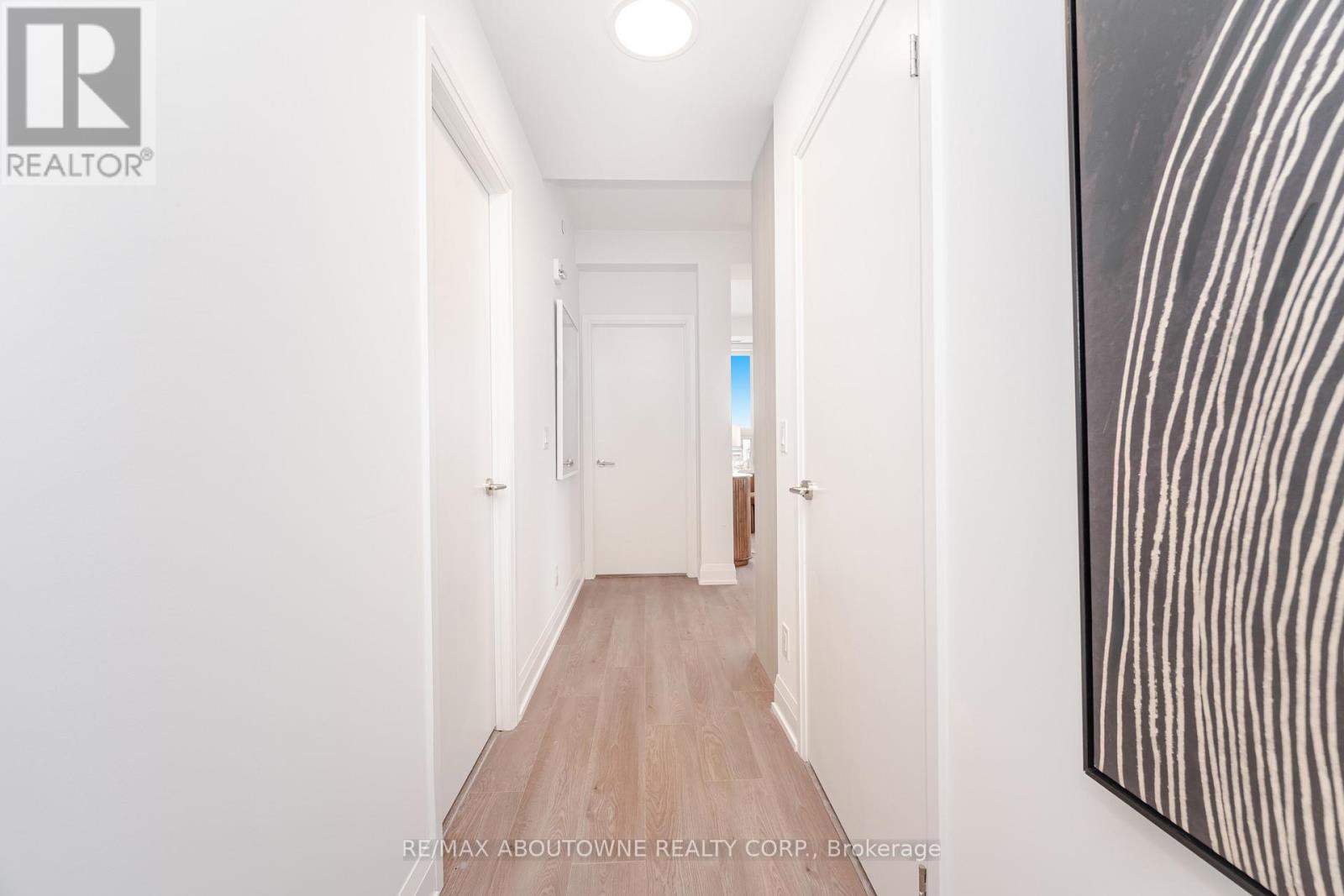 228 - 3250 Carding Mill Trail, Oakville, Ontario  L6M 5T3 - Photo 8 - W12848928