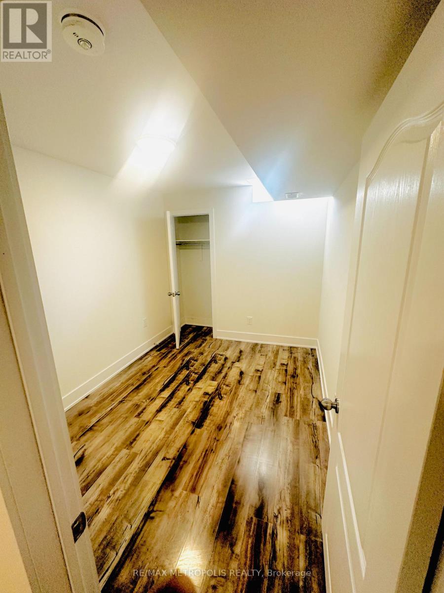 Bsmt - 15 Dalecrest Road, Brampton, Ontario  L6X 5N3 - Photo 15 - W12849018