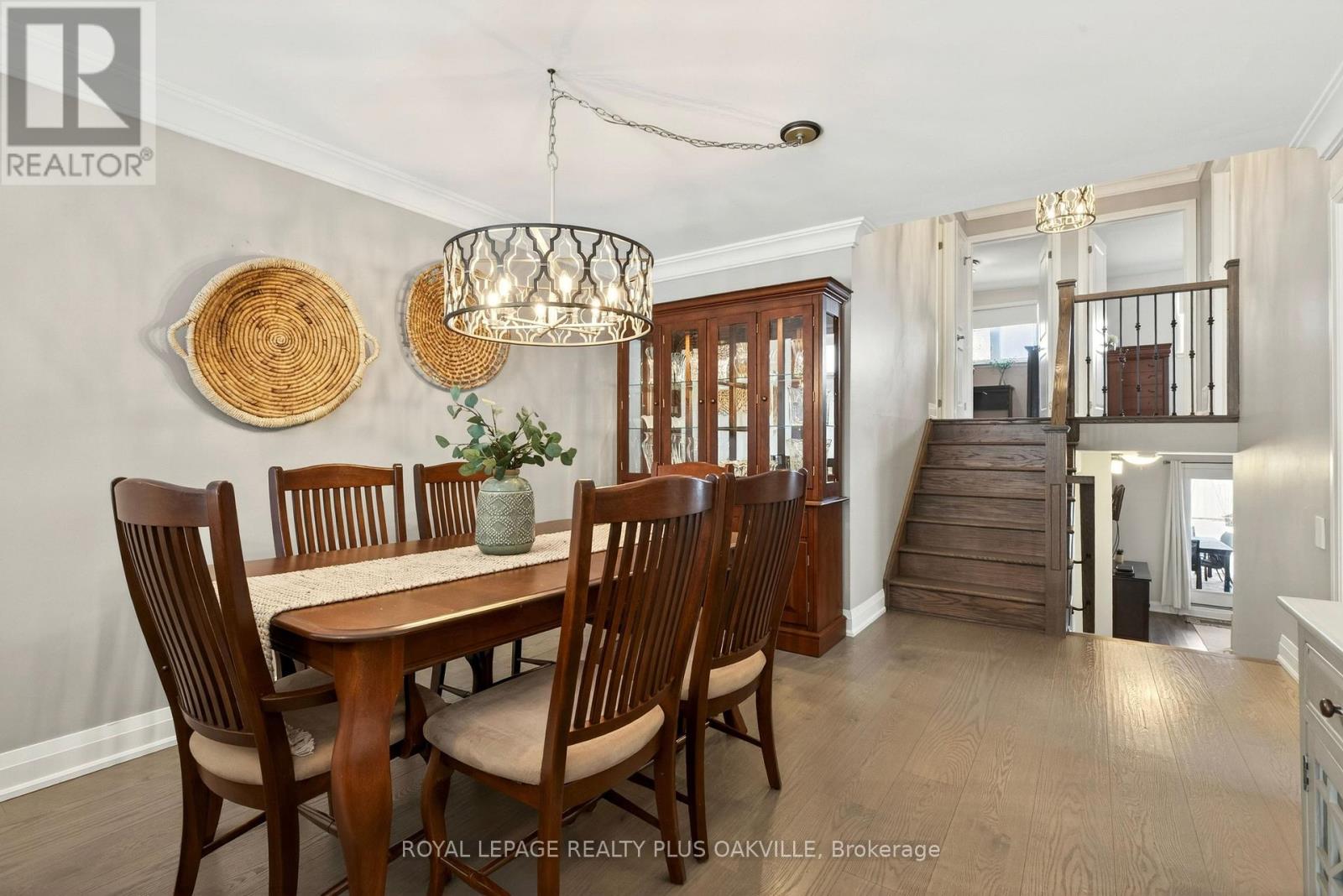 1284 Pallatine Drive, Oakville, Ontario  L6H 1Z2 - Photo 14 - W12849024