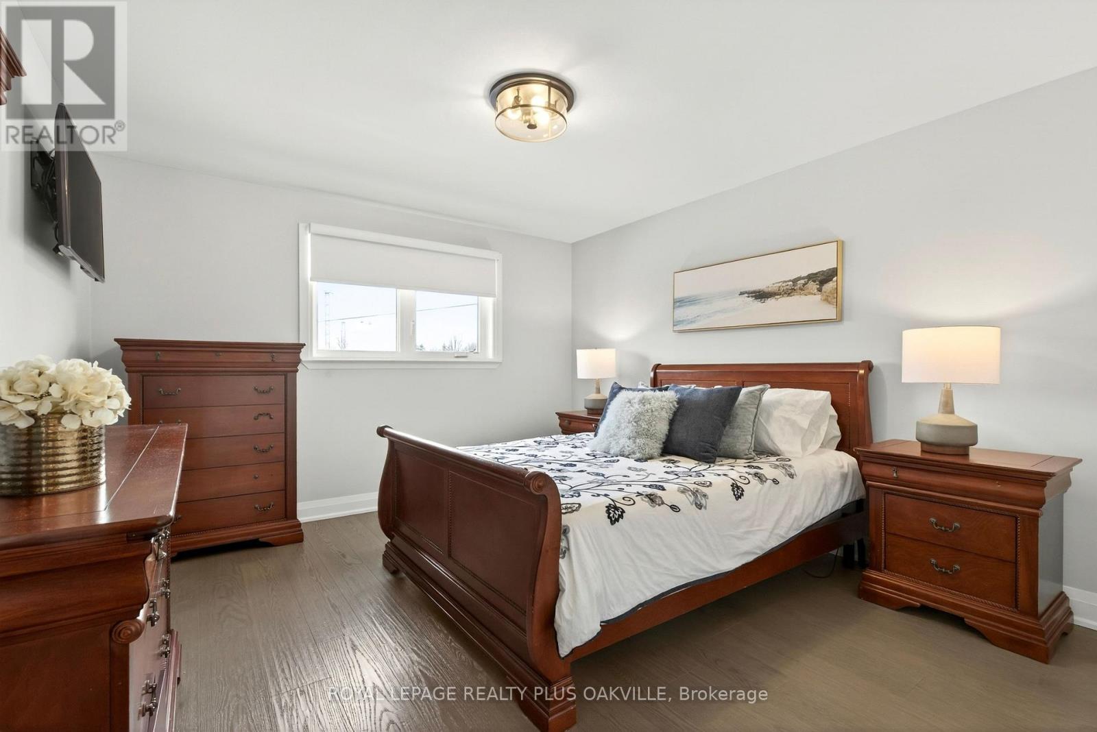 1284 Pallatine Drive, Oakville, Ontario  L6H 1Z2 - Photo 22 - W12849024