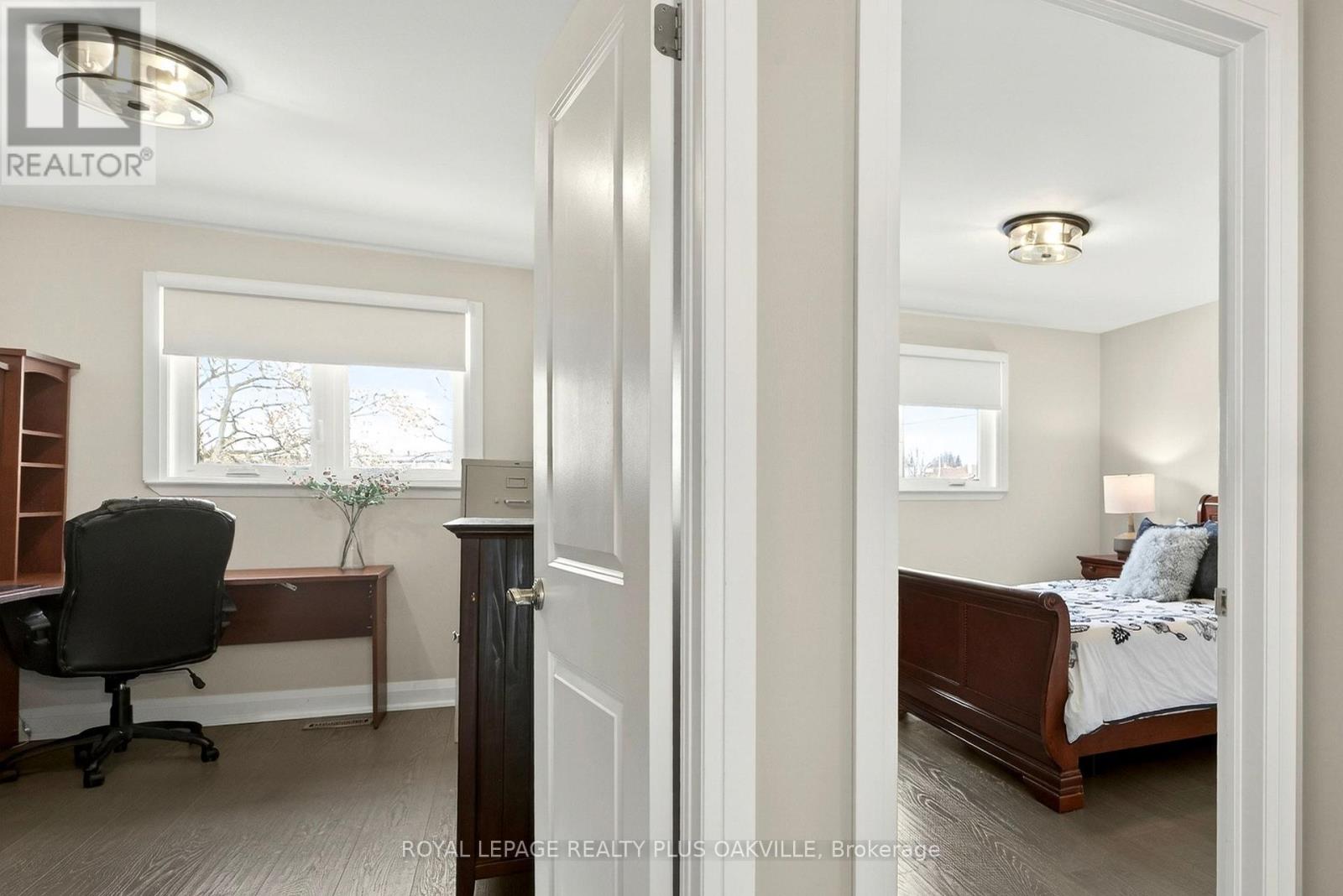 1284 Pallatine Drive, Oakville, Ontario  L6H 1Z2 - Photo 26 - W12849024