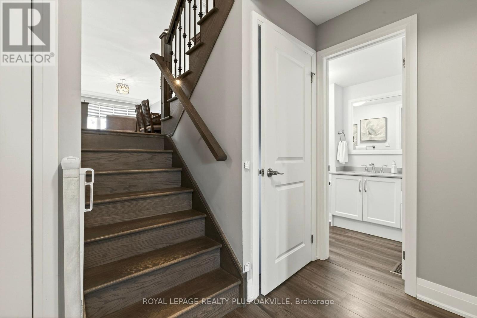 1284 Pallatine Drive, Oakville, Ontario  L6H 1Z2 - Photo 31 - W12849024