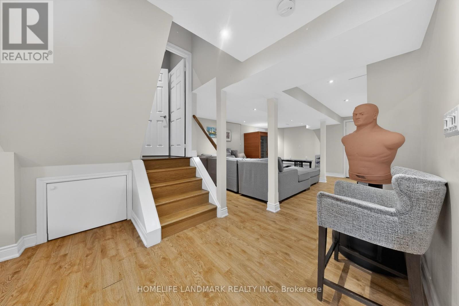 552 Morning Dove Drive, Oakville, Ontario  L6H 7L3 - Photo 31 - W12849034