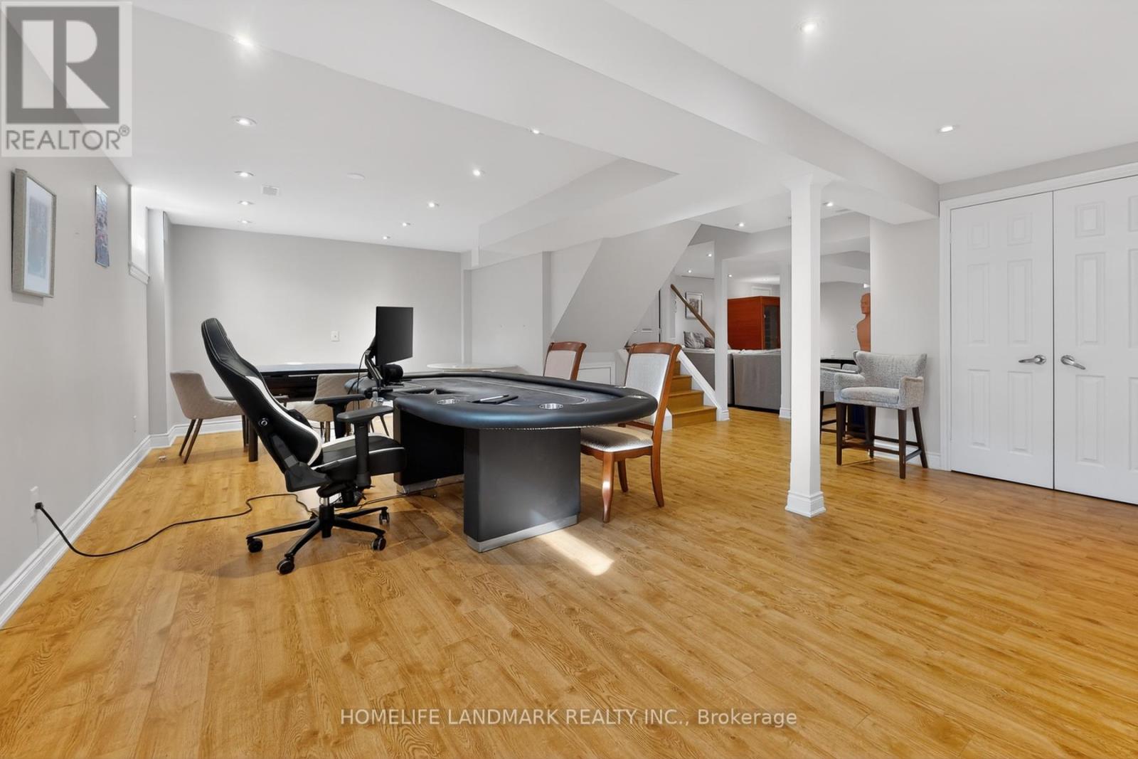 552 Morning Dove Drive, Oakville, Ontario  L6H 7L3 - Photo 32 - W12849034