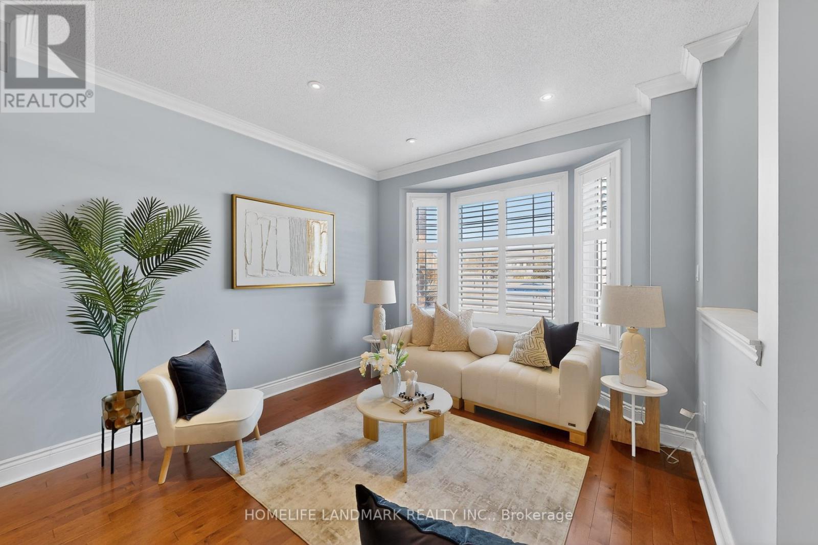 552 Morning Dove Drive, Oakville, Ontario  L6H 7L3 - Photo 5 - W12849034