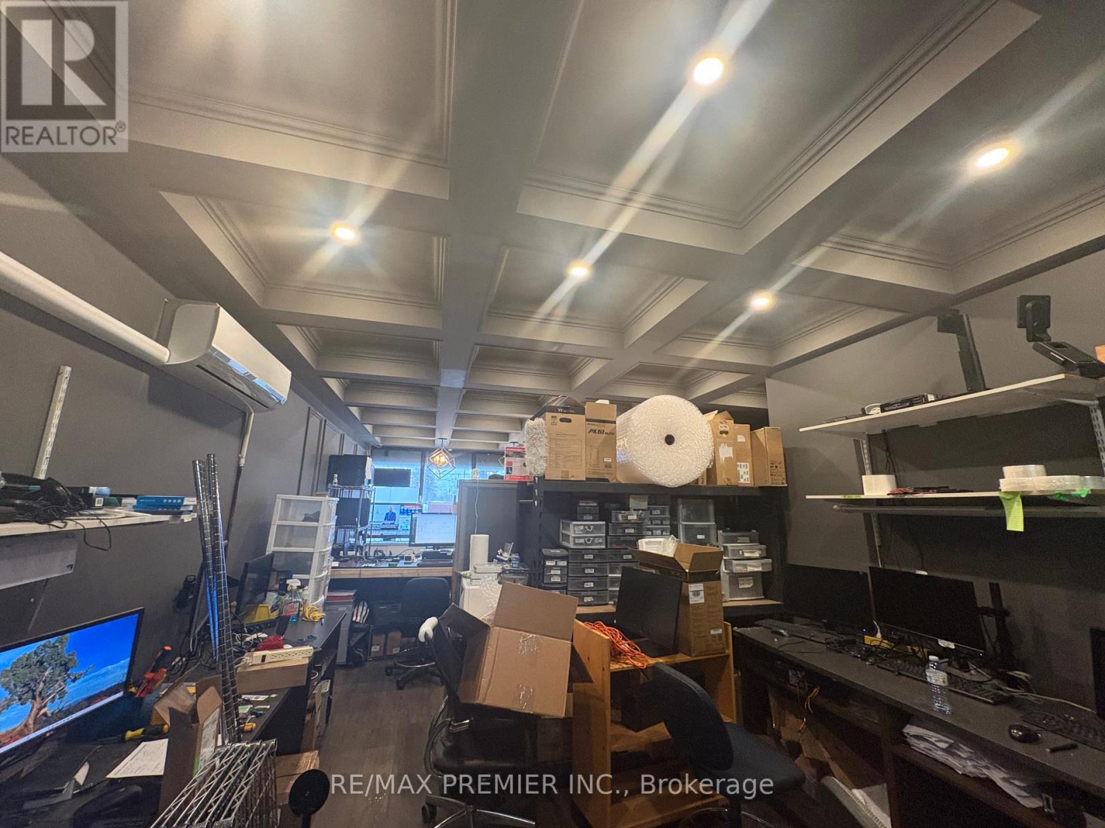 2892 Dufferin Street, Toronto, Ontario  M6B 3S6 - Photo 3 - W12849042