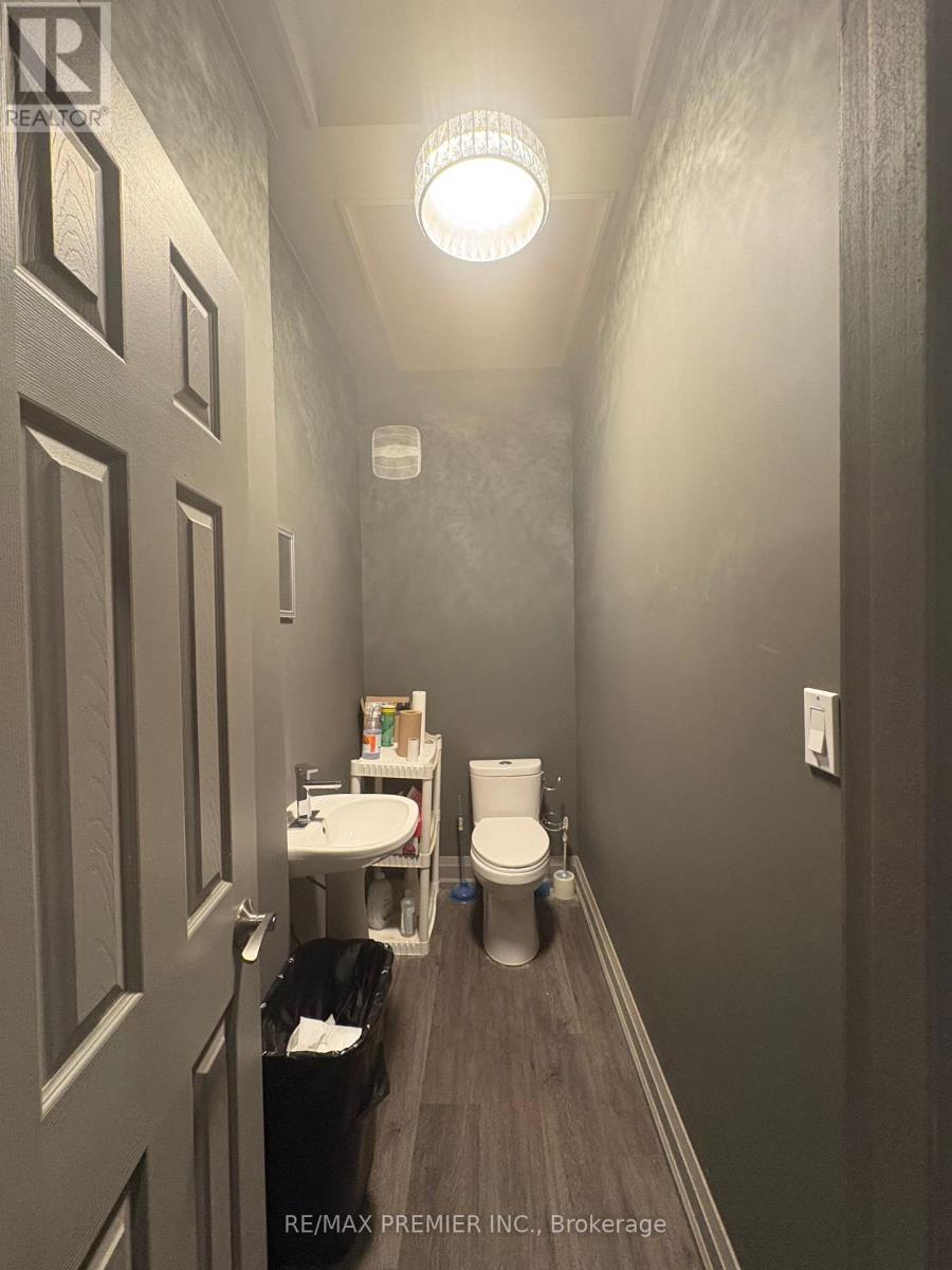 2892 Dufferin Street, Toronto, Ontario  M6B 3S6 - Photo 7 - W12849042