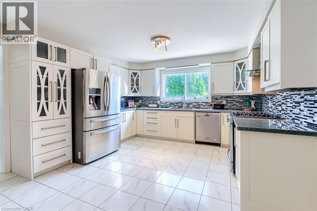 16 Vogue Court, Stoney Creek, Ontario  L8E 4T3 - Photo 10 - 40796896