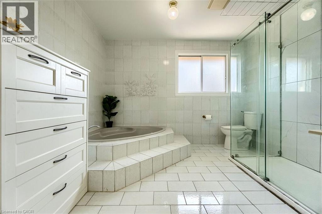 16 Vogue Court, Stoney Creek, Ontario  L8E 4T3 - Photo 35 - 40796896