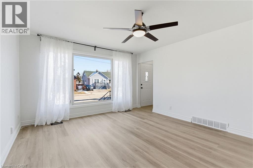 216 Walter Avenue S, Hamilton, Ontario  L8K 3L4 - Photo 5 - 40809812