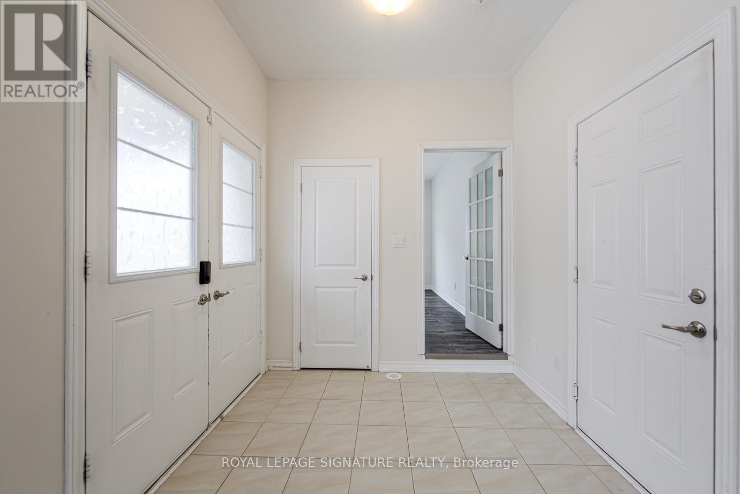 95 Borers Creek Circle, Hamilton, Ontario  L5B 1W3 - Photo 11 - X12848638