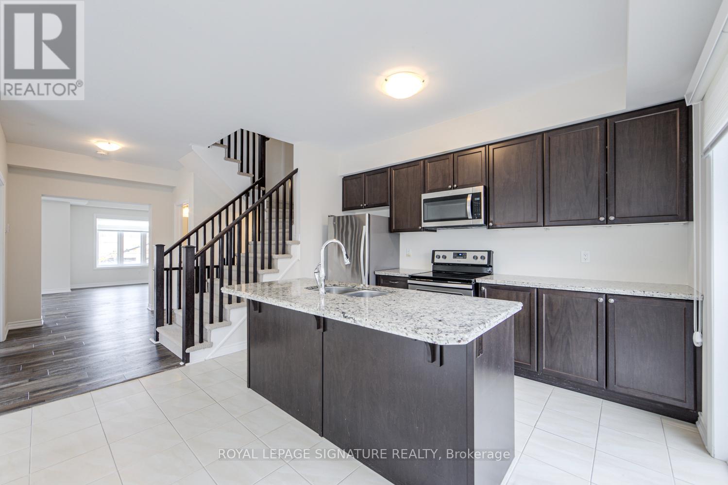 95 Borers Creek Circle, Hamilton, Ontario  L5B 1W3 - Photo 21 - X12848638