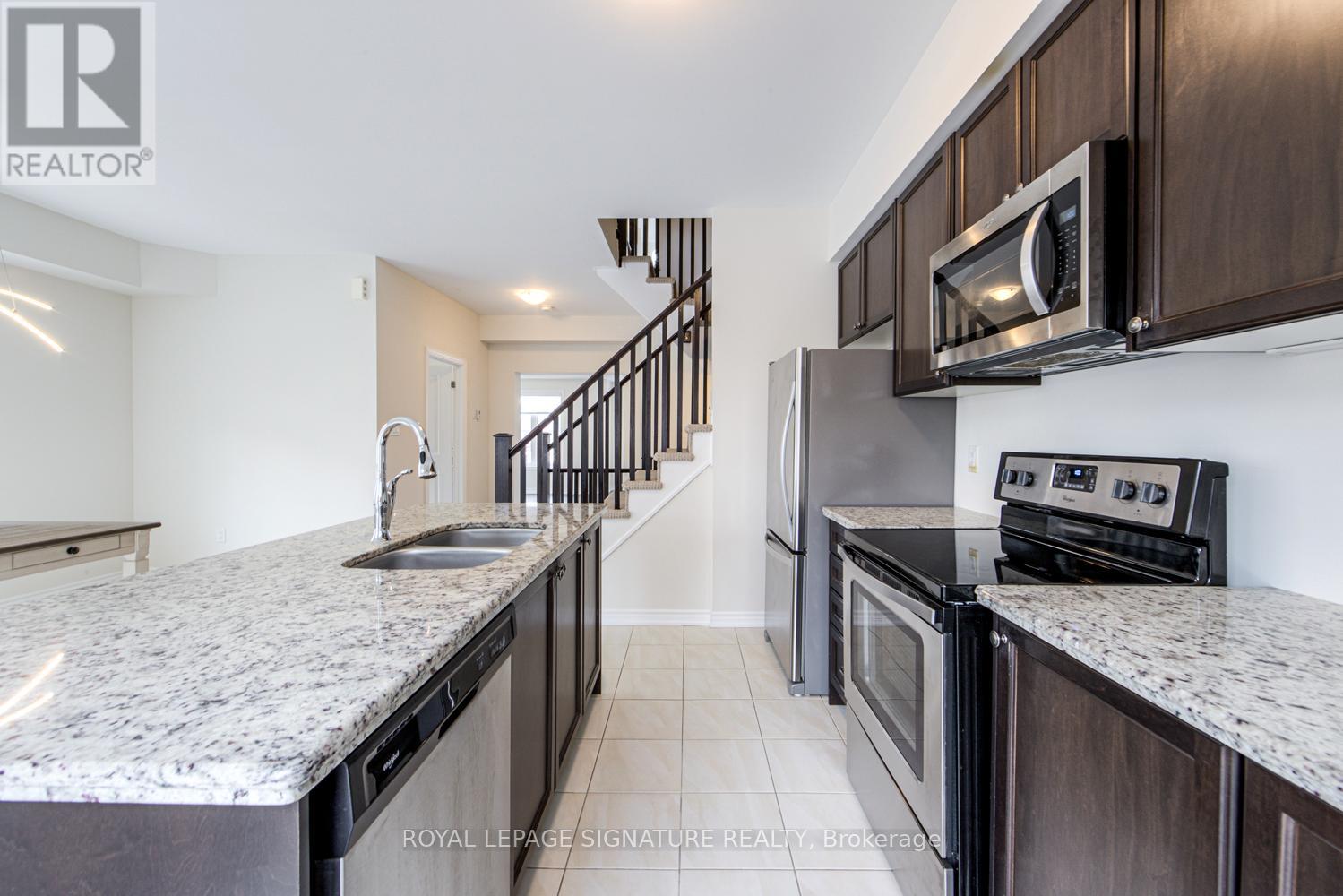 95 Borers Creek Circle, Hamilton, Ontario  L5B 1W3 - Photo 22 - X12848638