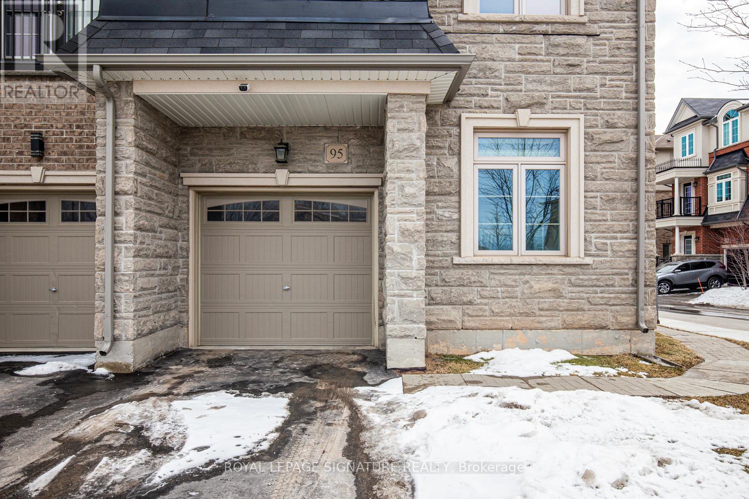 95 Borers Creek Circle, Hamilton, Ontario  L5B 1W3 - Photo 6 - X12848638
