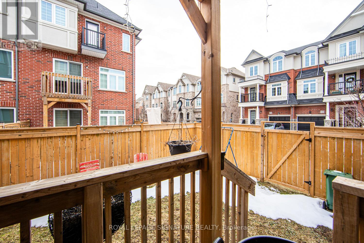 95 Borers Creek Circle, Hamilton, Ontario  L5B 1W3 - Photo 7 - X12848638