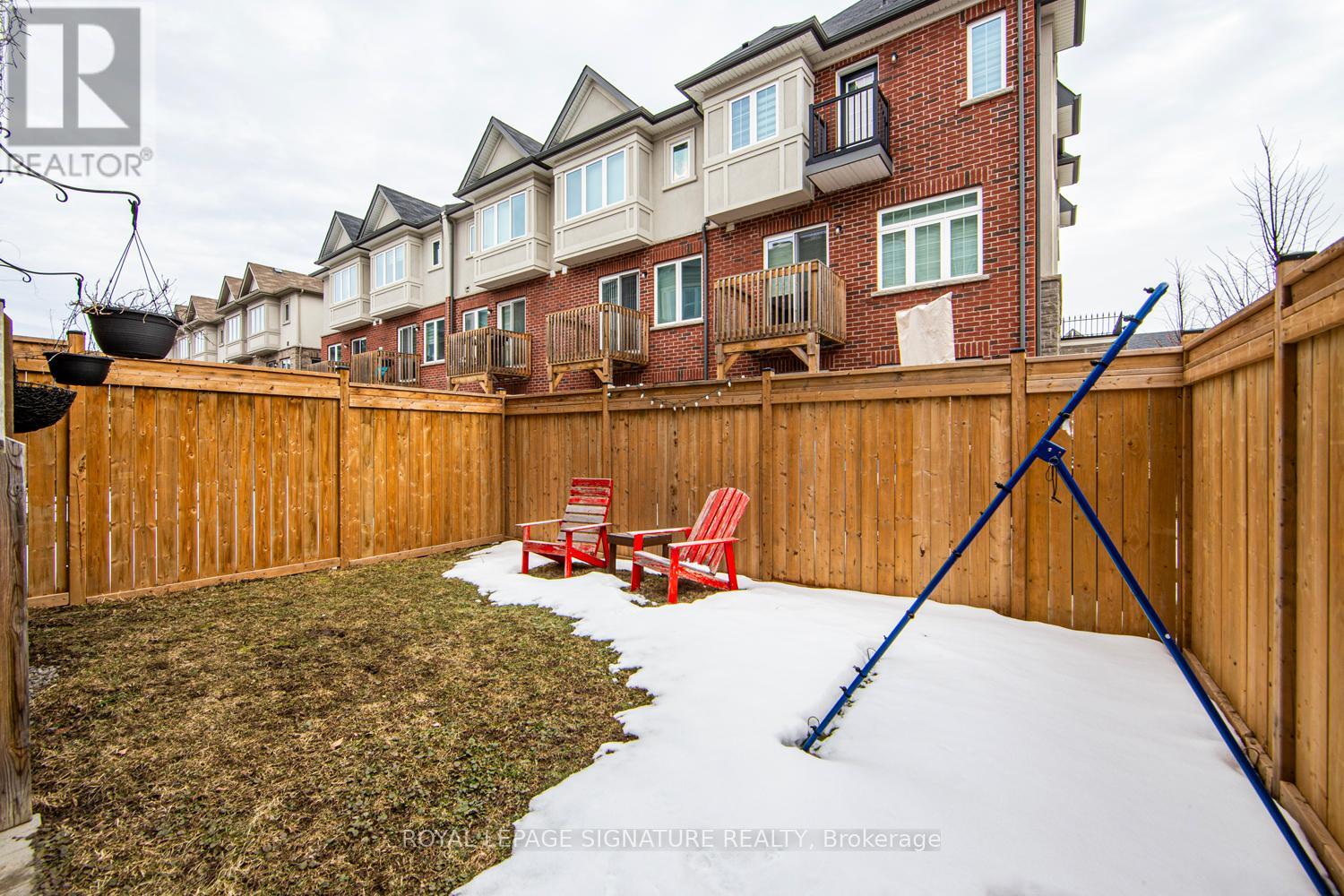 95 Borers Creek Circle, Hamilton, Ontario  L5B 1W3 - Photo 8 - X12848638