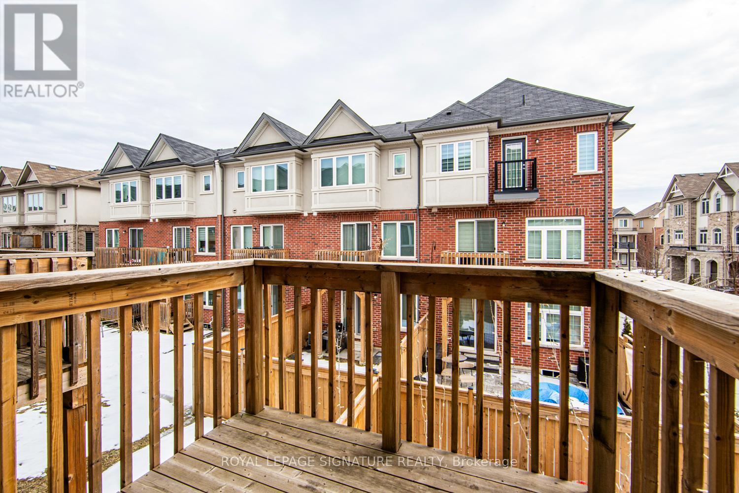 95 Borers Creek Circle, Hamilton, Ontario  L5B 1W3 - Photo 9 - X12848638