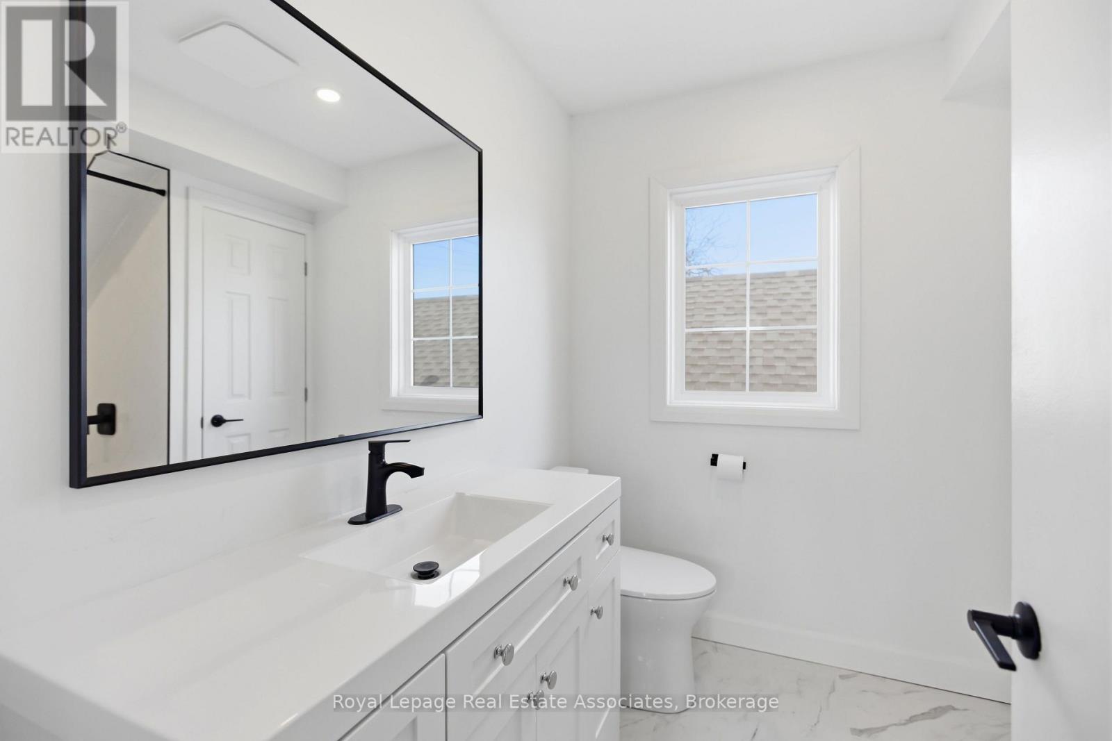 289 Strathearne Avenue, Hamilton, Ontario  L8H 5K8 - Photo 16 - X12848664