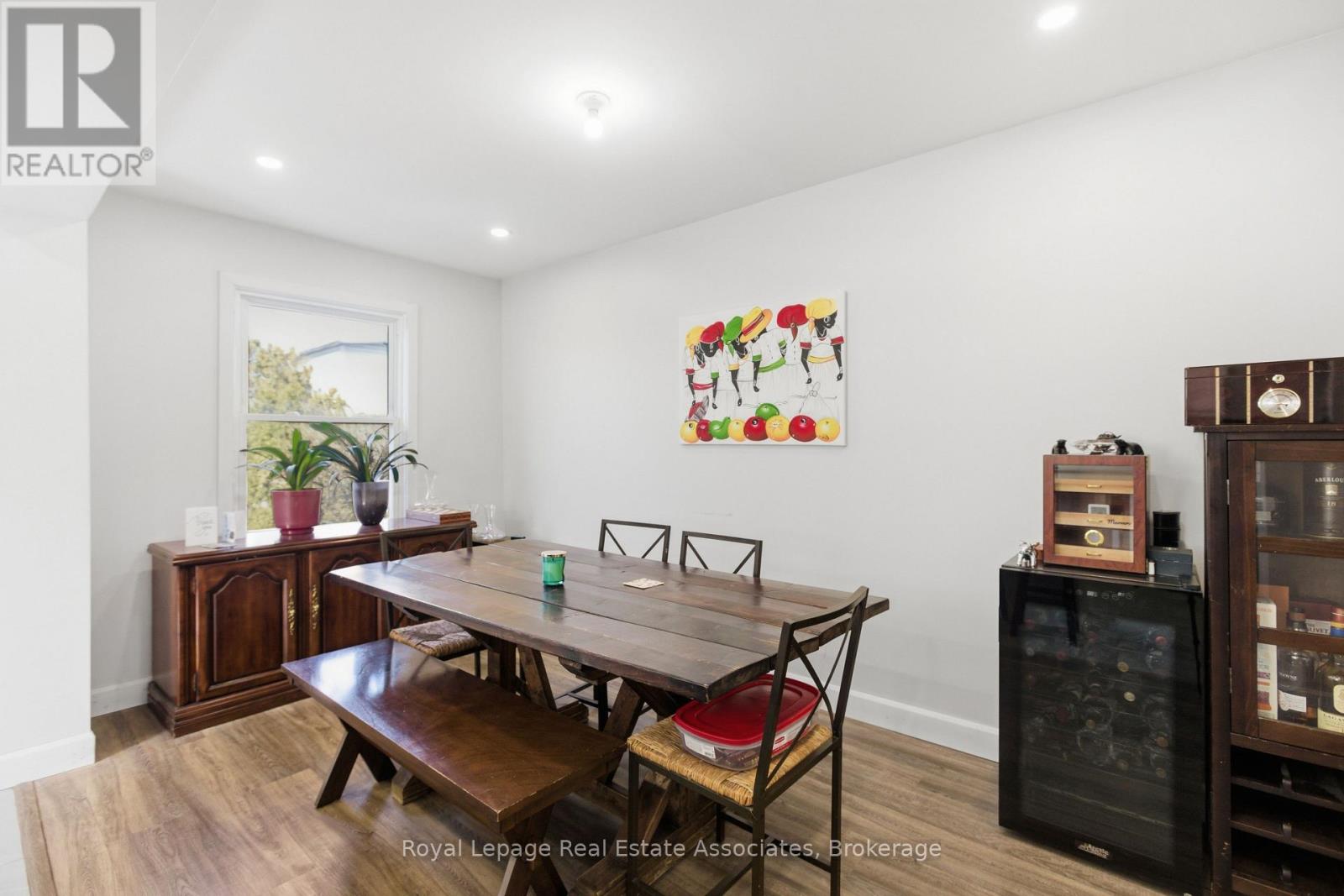 289 Strathearne Avenue, Hamilton, Ontario  L8H 5K8 - Photo 8 - X12848664