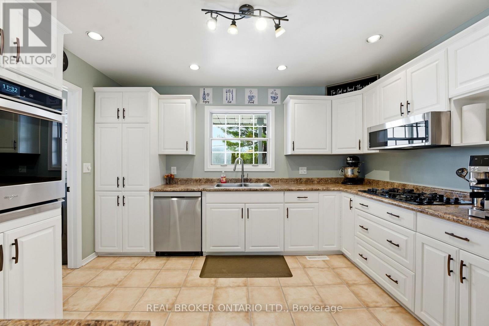 10475 Plank Road, Bayham, Ontario  N0J 1H0 - Photo 12 - X12848674