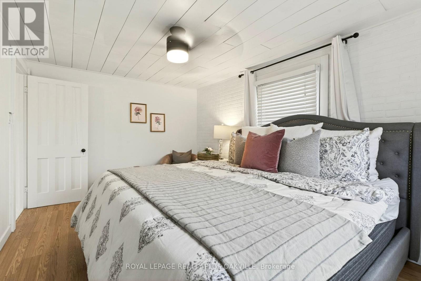 381 Elizabeth Street, Grimsby, Ontario  L3M 3K6 - Photo 32 - X12848798