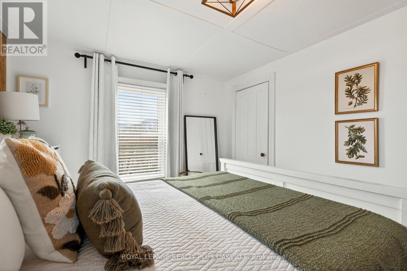 381 Elizabeth Street, Grimsby, Ontario  L3M 3K6 - Photo 37 - X12848798