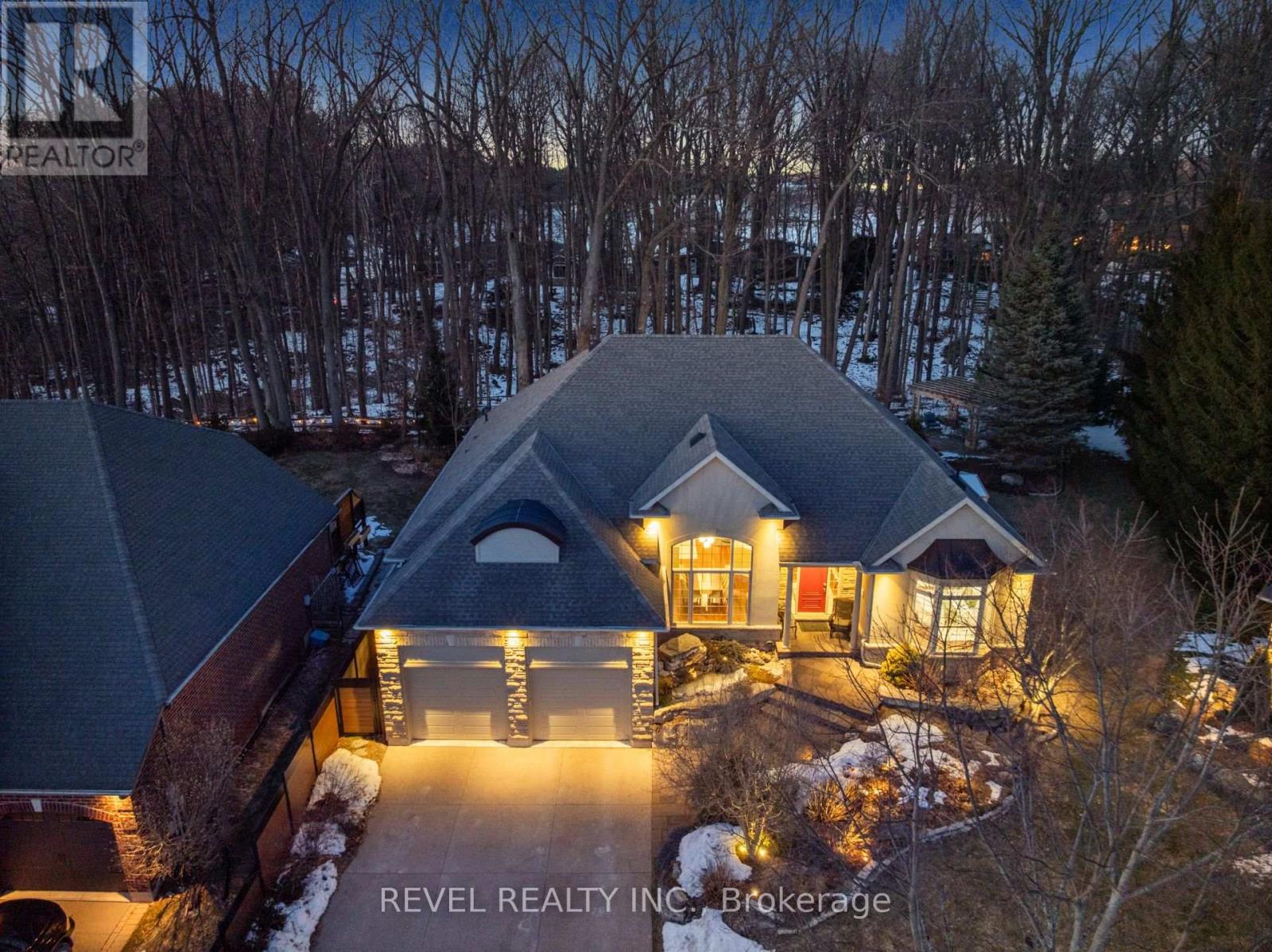 15 MANSFIELD DRIVE, Pelham, Ontario