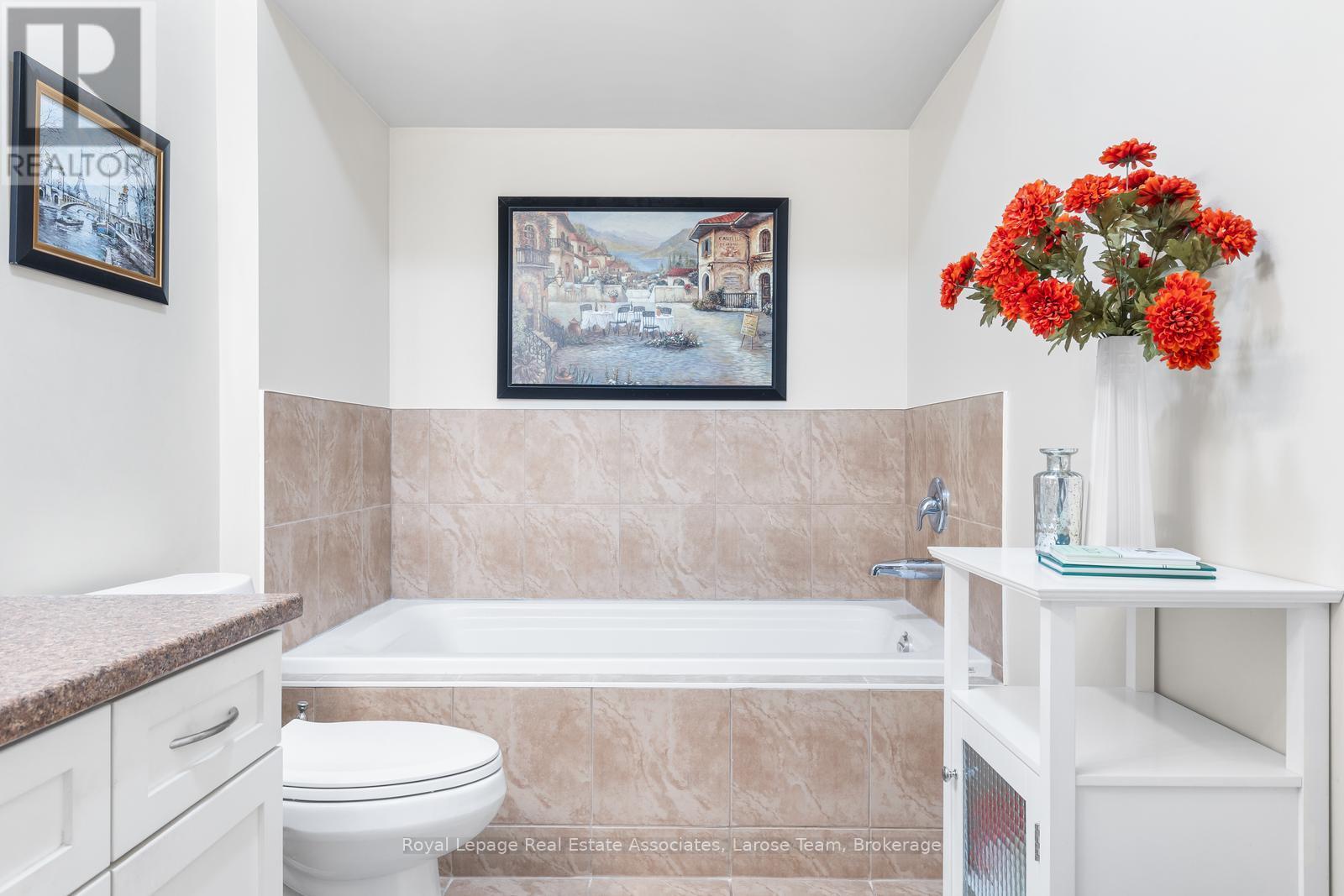 25 Stickland Lane, Hamilton, Ontario  L0R 1C0 - Photo 20 - X12848914