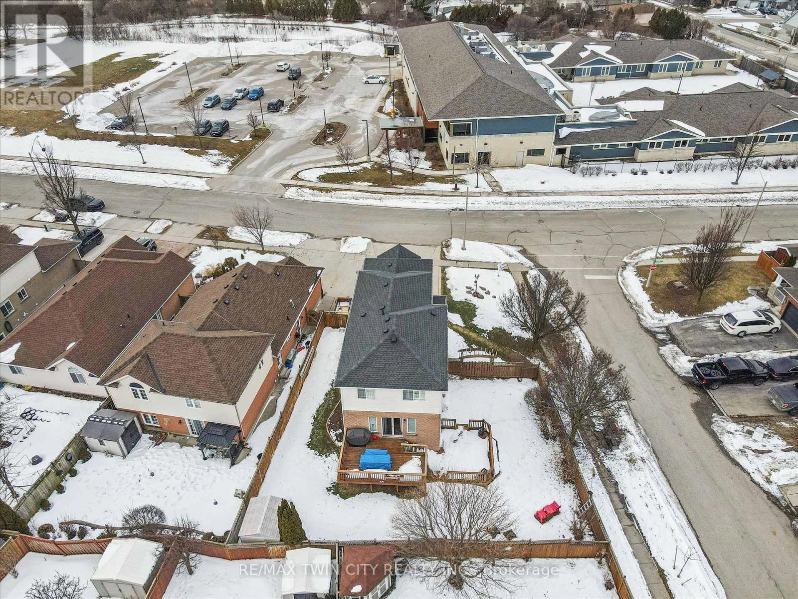 11 Acorn Way W, Cambridge, Ontario  N1R 8M3 - Photo 38 - X12848962