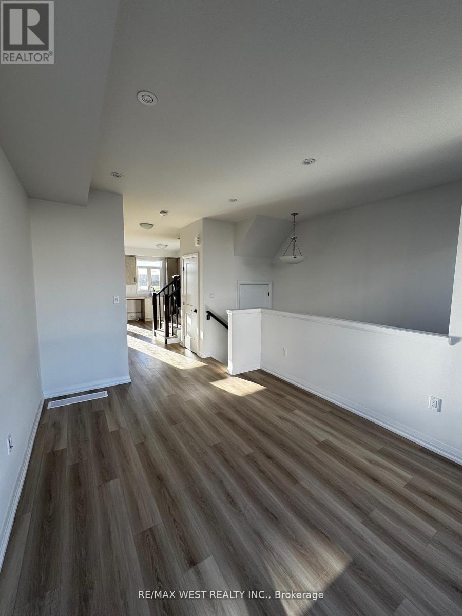 15 - 55 Tom Brown Drive, Brant (Paris), Ontario  N3L 3E3 - Photo 7 - X12848992