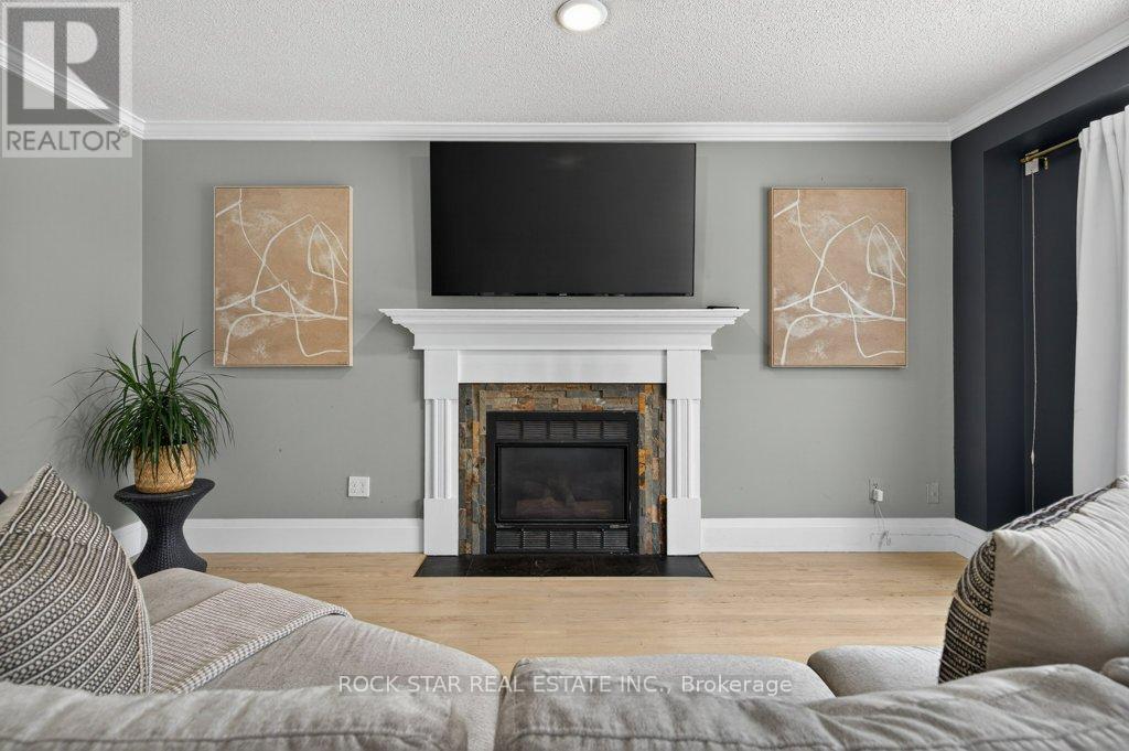 18 Hillgarden Drive, Hamilton, Ontario  L8J 2S4 - Photo 16 - X12848996