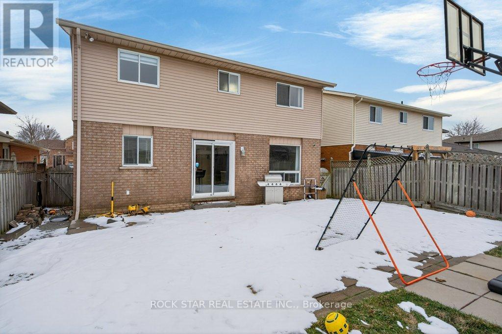 18 Hillgarden Drive, Hamilton, Ontario  L8J 2S4 - Photo 33 - X12848996