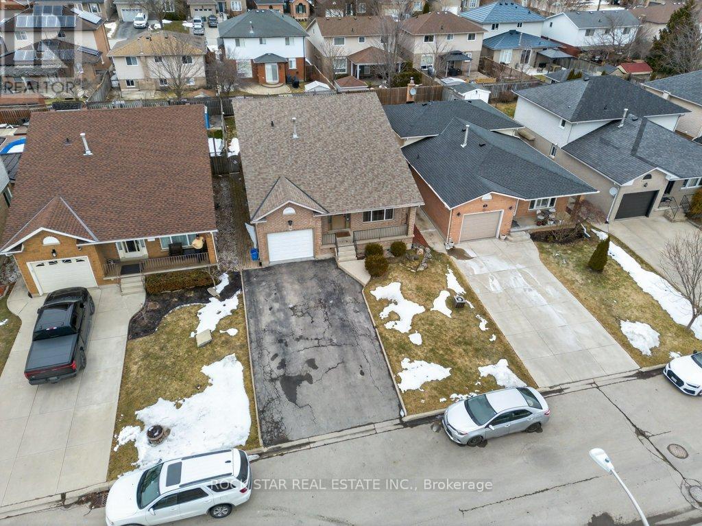 18 Hillgarden Drive, Hamilton, Ontario  L8J 2S4 - Photo 34 - X12848996