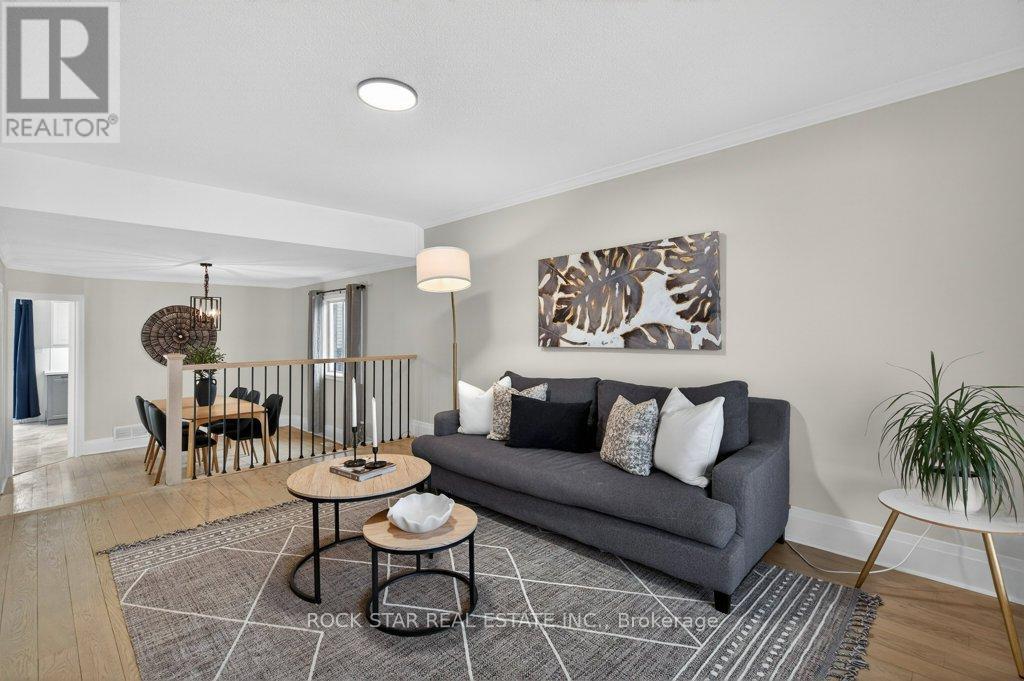 18 Hillgarden Drive, Hamilton, Ontario  L8J 2S4 - Photo 5 - X12848996