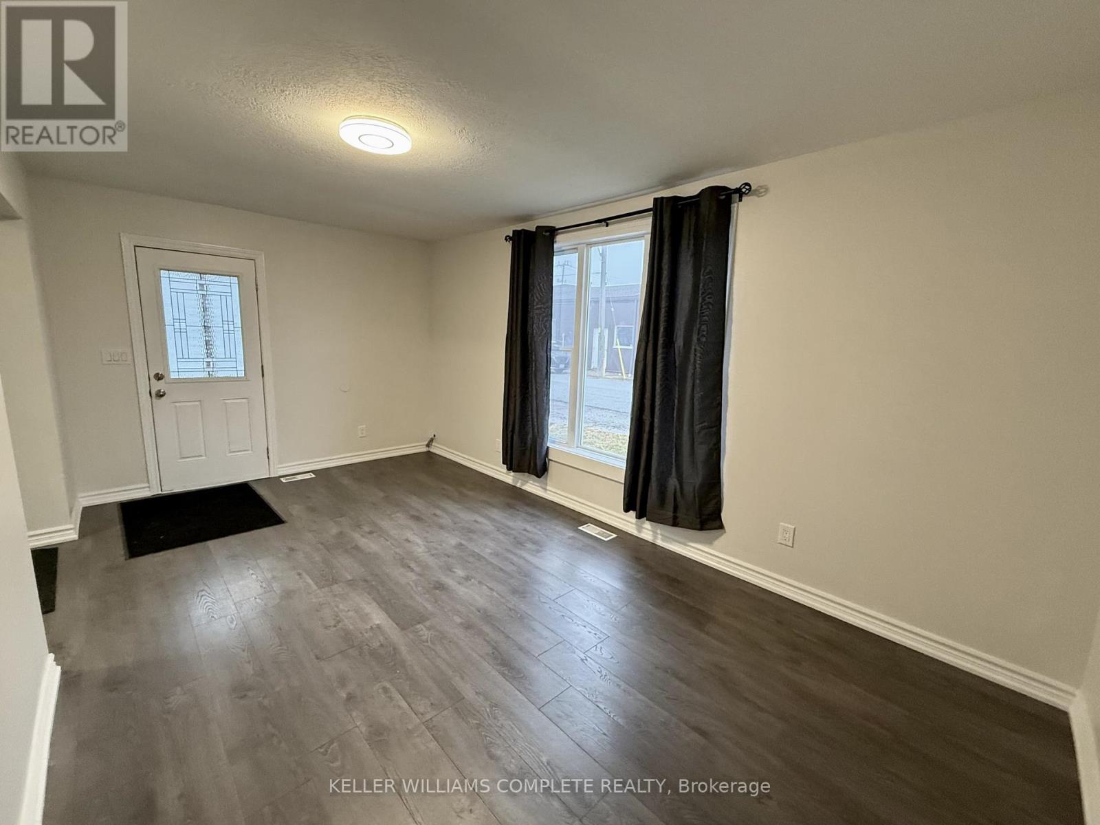 318 Lafontaine Street, Chatham-Kent, Ontario  N8A 4H9 - Photo 5 - X12849036