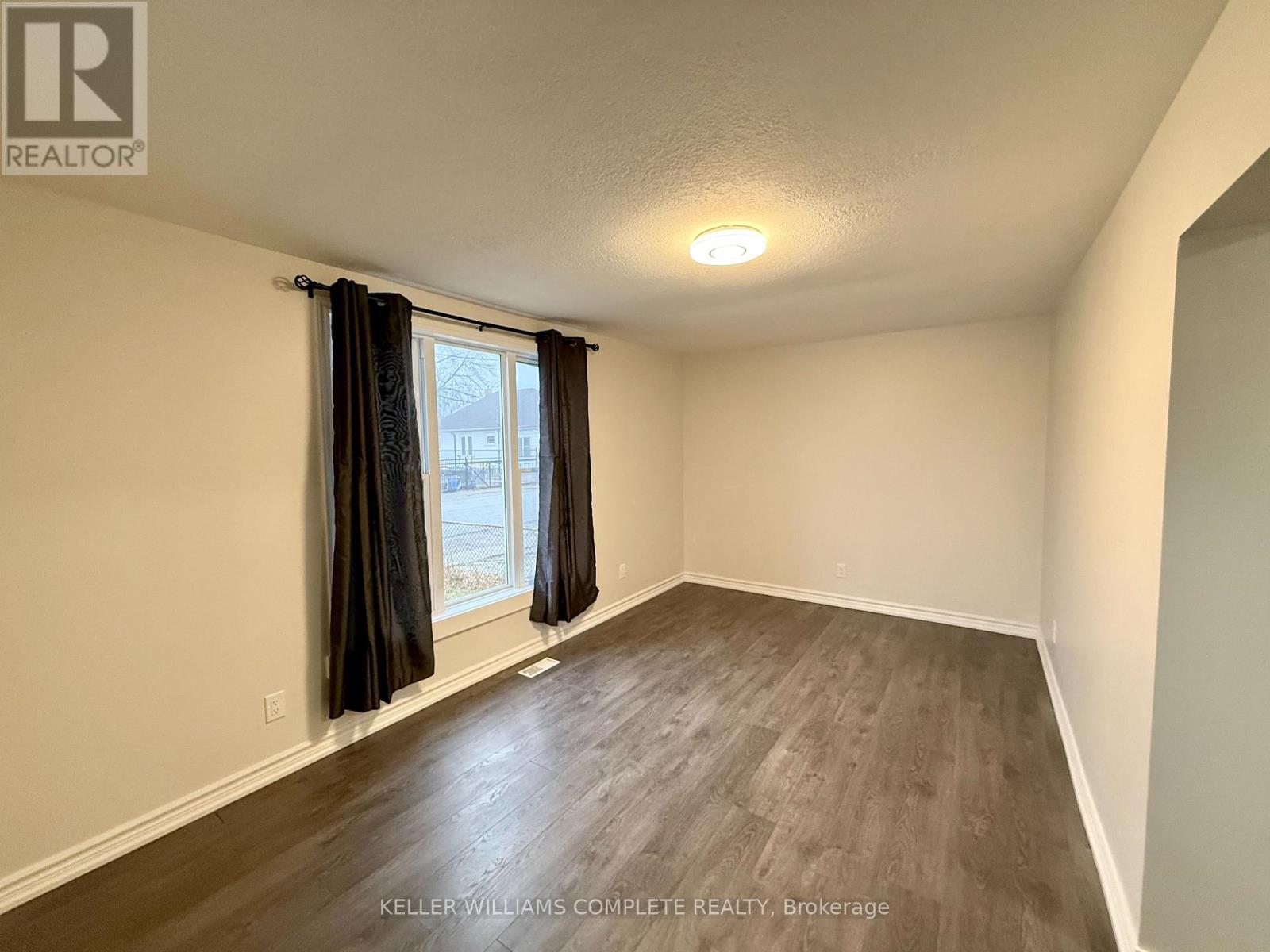 318 Lafontaine Street, Chatham-Kent, Ontario  N8A 4H9 - Photo 6 - X12849036