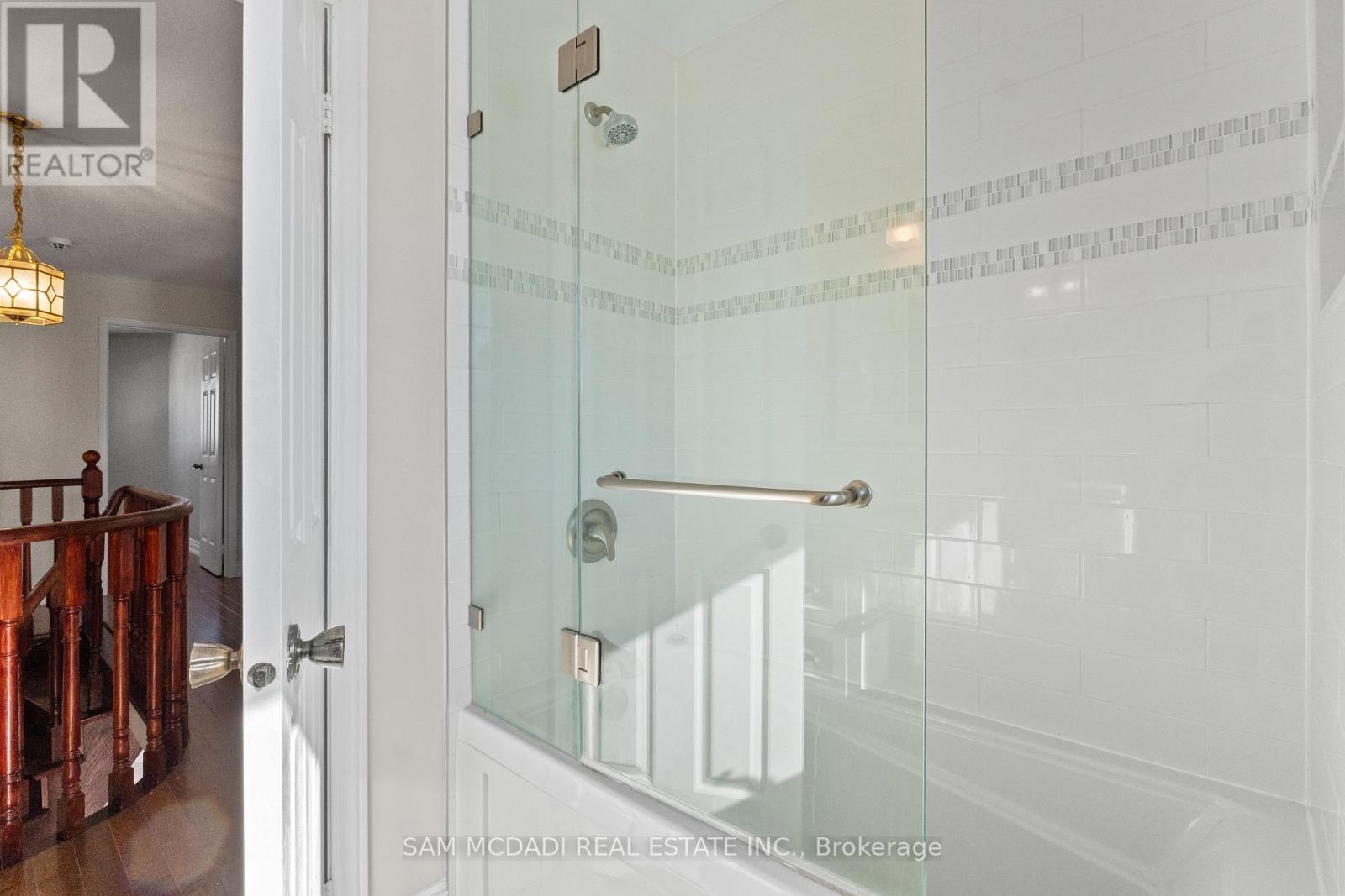 5275 Thornwood Drive, Mississauga, Ontario  L4Z 3J3 - Photo 32 - W12843598