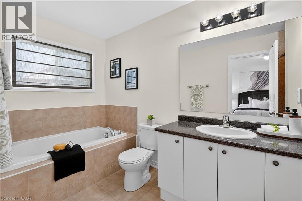 174 Lormont Boulevard, Stoney Creek, Ontario  L8J 0K1 - Photo 16 - 40795187