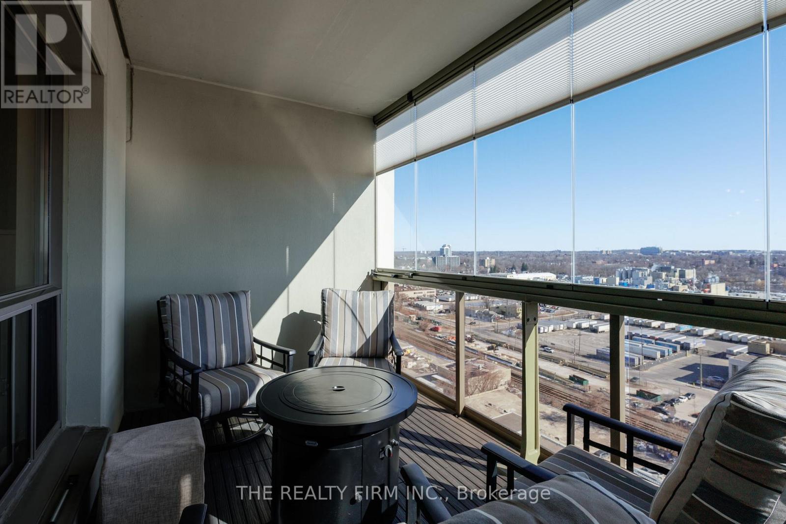 1708 - 330 Ridout Street N, London East, Ontario  N6A 0A7 - Photo 11 - X12849158