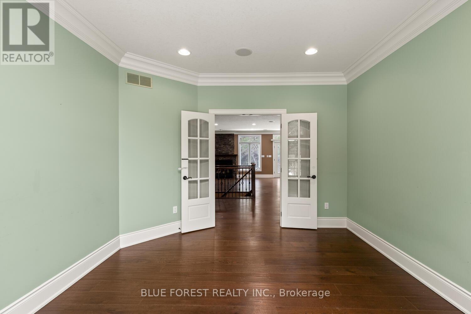 1671 Hamilton Road, London South, Ontario  N6M 1G5 - Photo 8 - X12849172