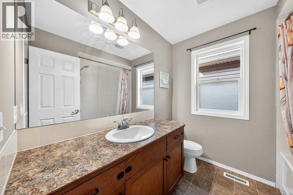 899 Windhaven Close Sw, Airdrie, Alberta  T4B 0P4 - Photo 18 - A2286421