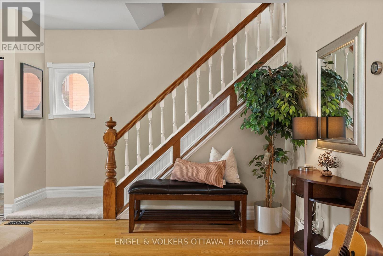 505 Lyon Street N, Ottawa, Ontario  K1R 5X6 - Photo 3 - X12849190