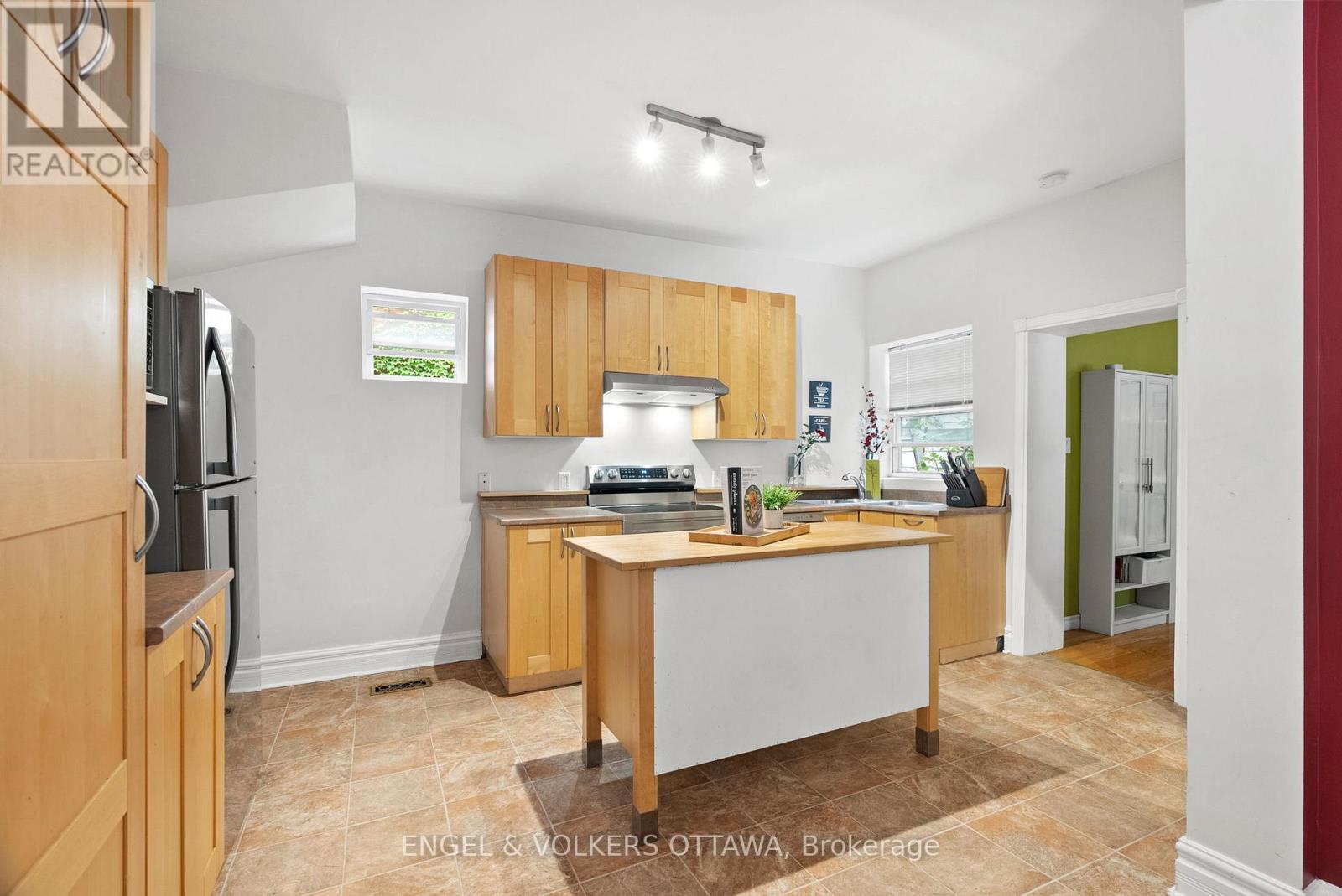 505 Lyon Street N, Ottawa, Ontario  K1R 5X6 - Photo 8 - X12849190