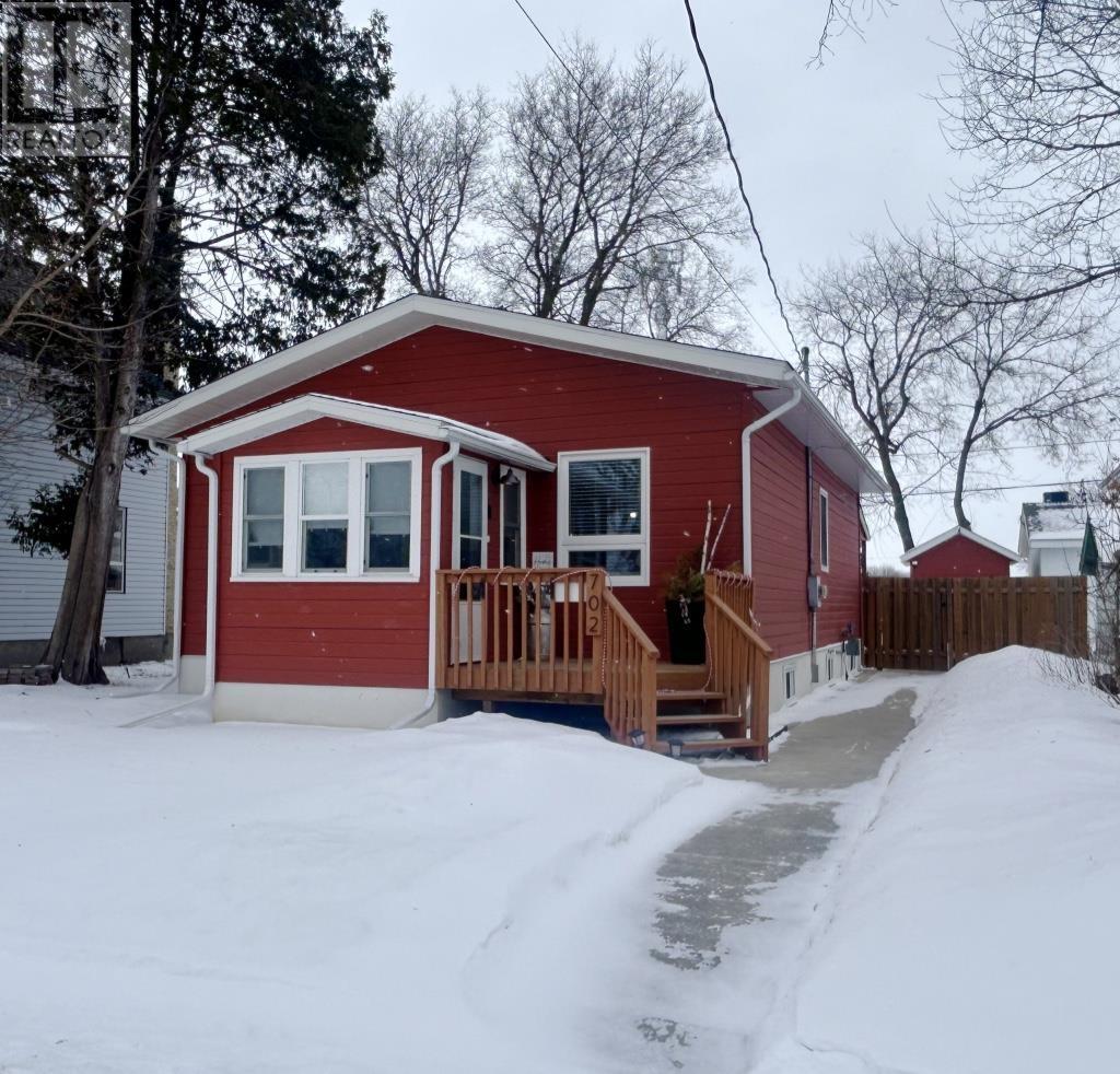 702 Armit Avenue, Fort Frances, Ontario  P9A 2J1 - Photo 1 - TB2600301